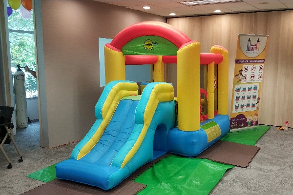 Play Zone Bouncy Castle